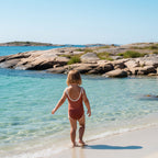 Ribbstickad baddräkt för flickor – Bekväm design för pool & hav