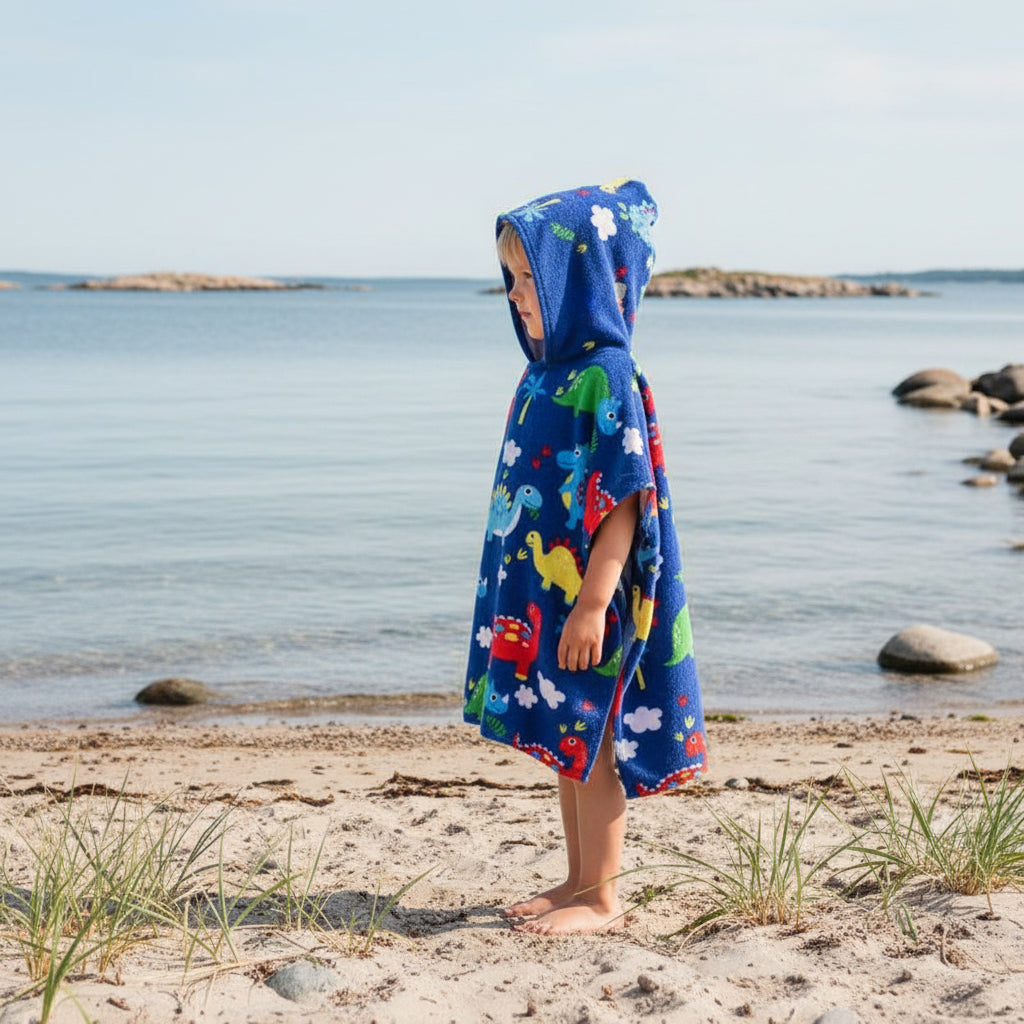 Strandhandduk med huva för barn – Mjuk & snabbtorkande poncho Dinosaurievärlden
