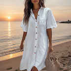 Elegant Skjortklänning med Knäppning – Sommarens Mest Mångsidiga Plagg Vit